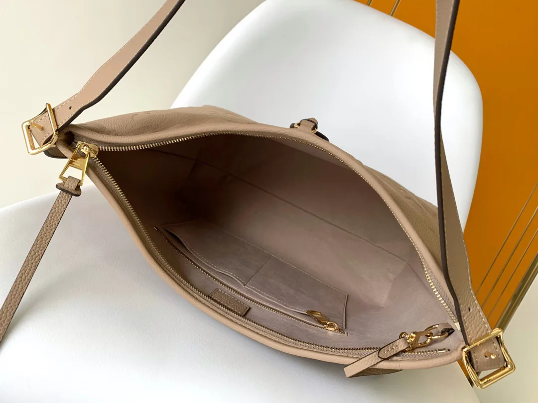 Women's Classic Handbags LOUIS VUITTON 17949167