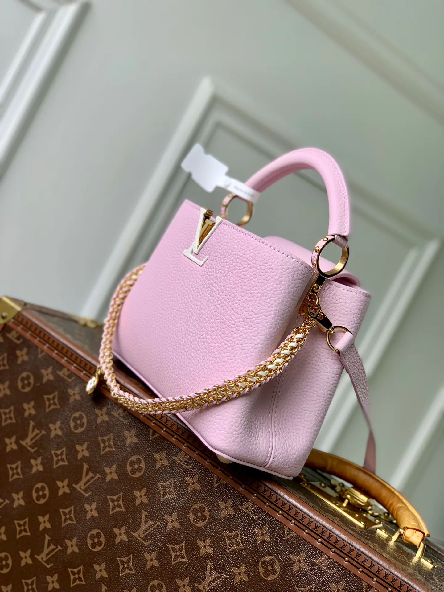 Women's Classic Handbags LOUIS VUITTON 18147585
