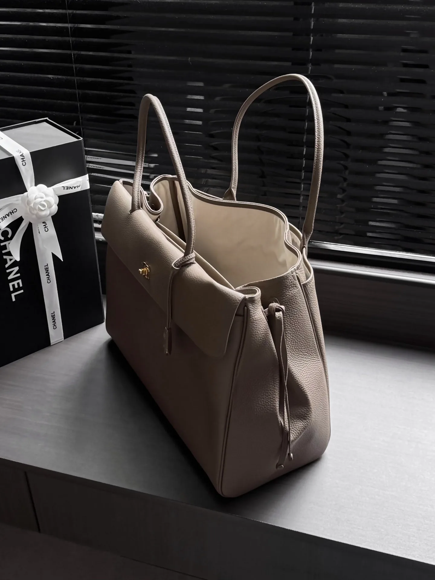 Women's Classic Handbags CHANEL 18147815