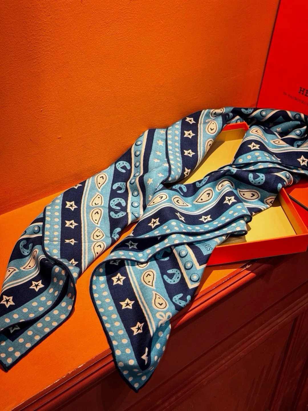 Silk Scarves HERMES 18322217