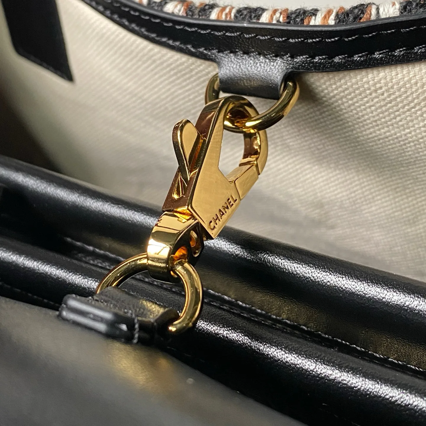 Women's Classic Handbags CHANEL 18207851