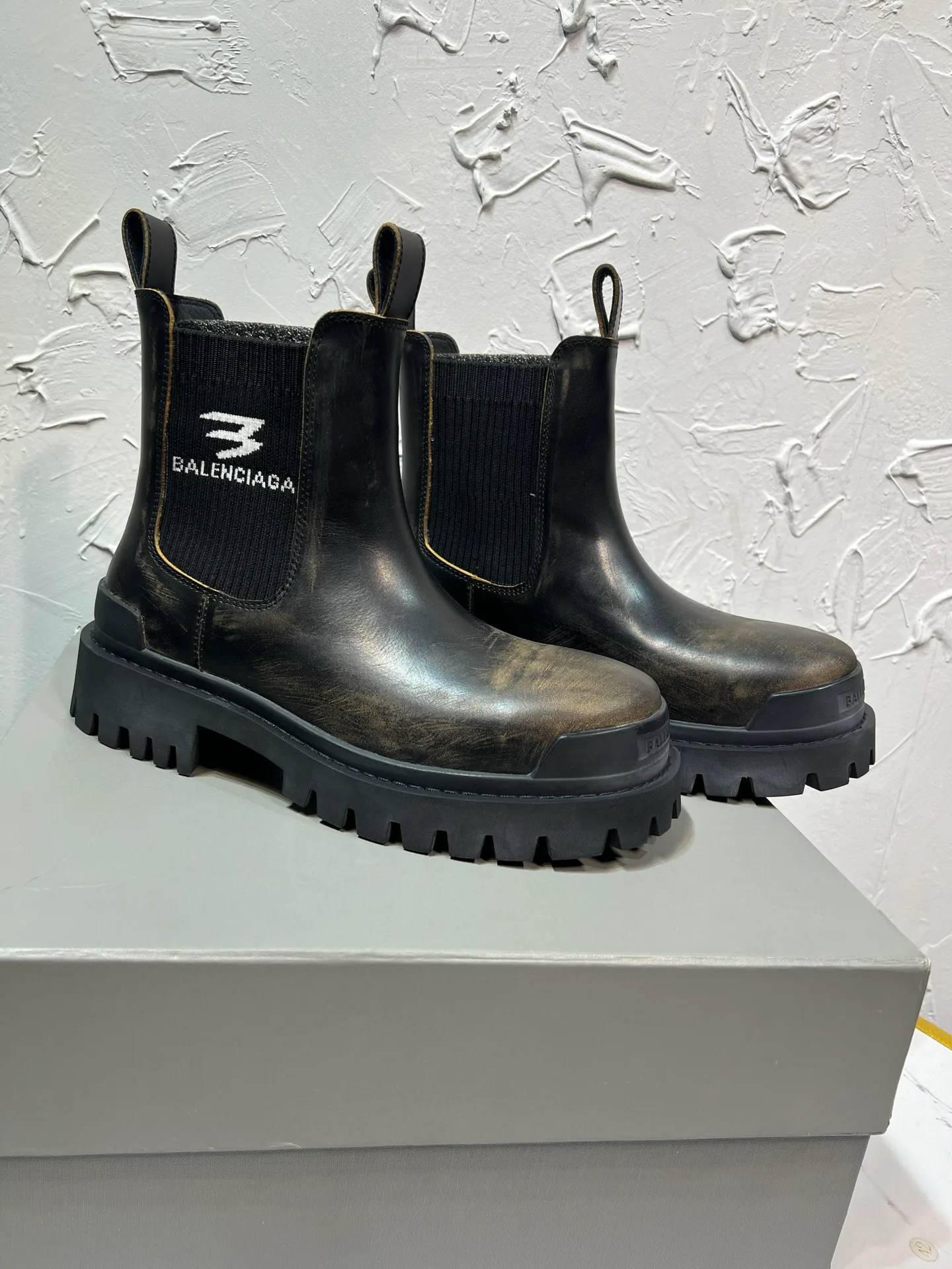 Men's Ankle Boots BALENCIAGA 18225249