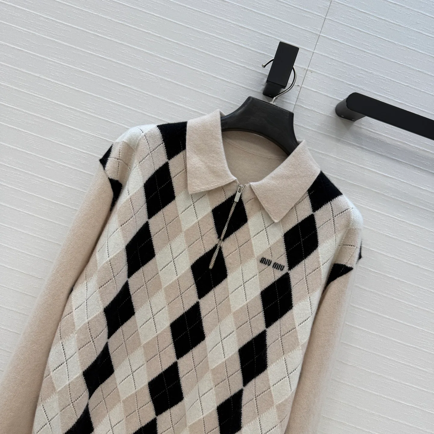 Women's Jumpers And Sweaters MIU MIU 18501615