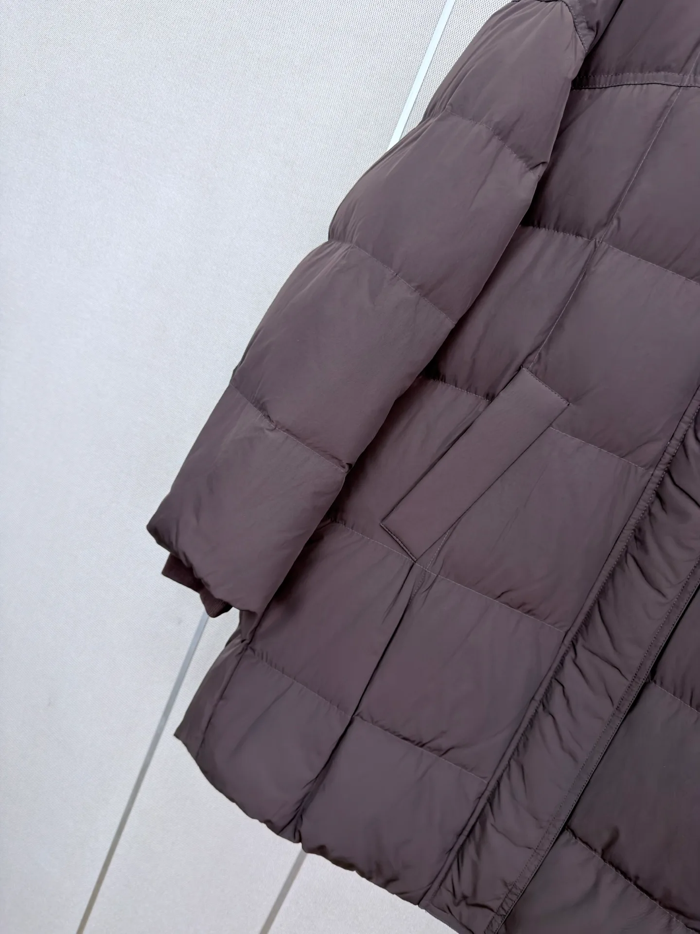 Women's Jackets And Down Jackets PRADA 18402404