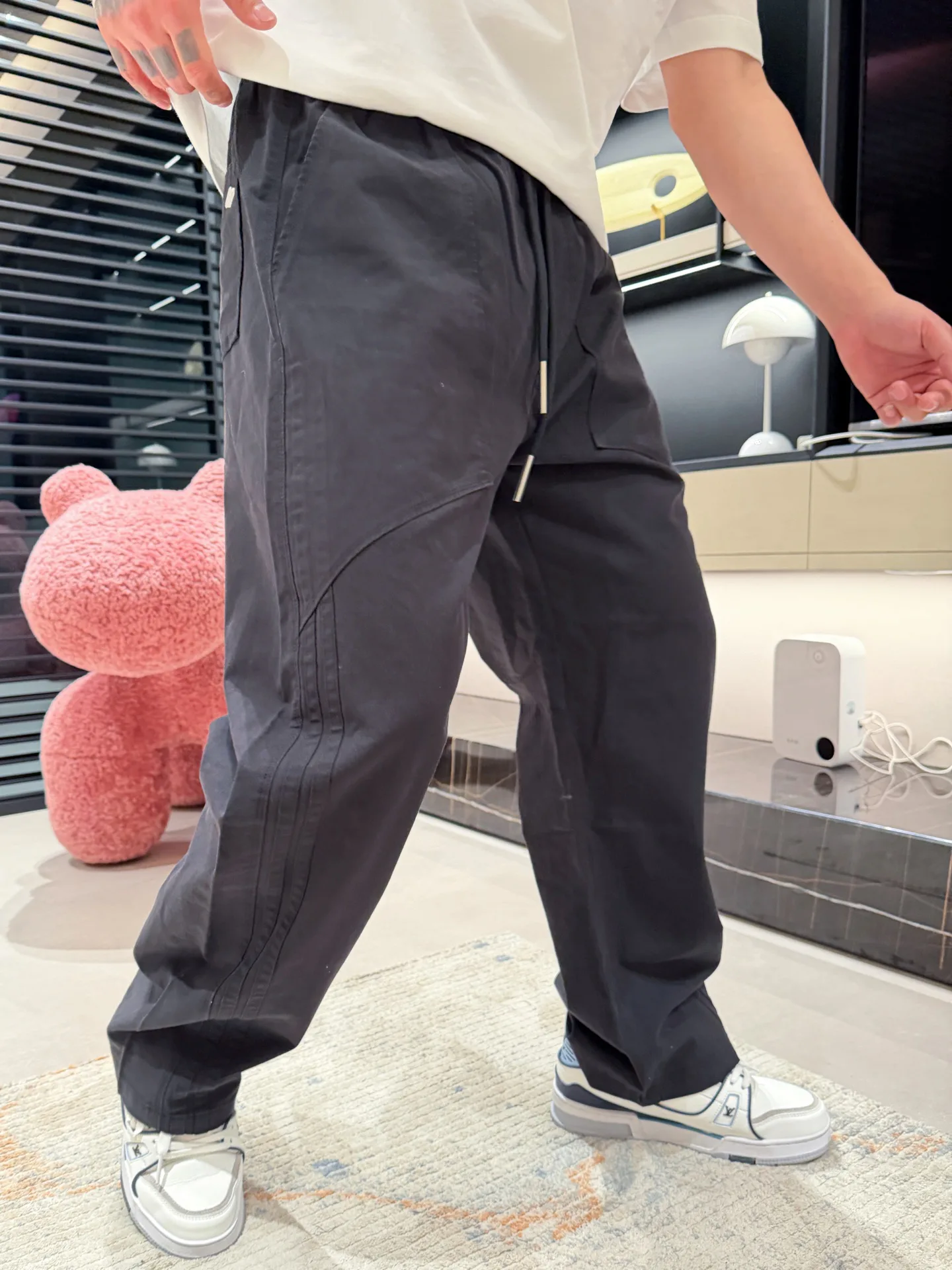 Men's Trousers BALENCIAGA 18499741