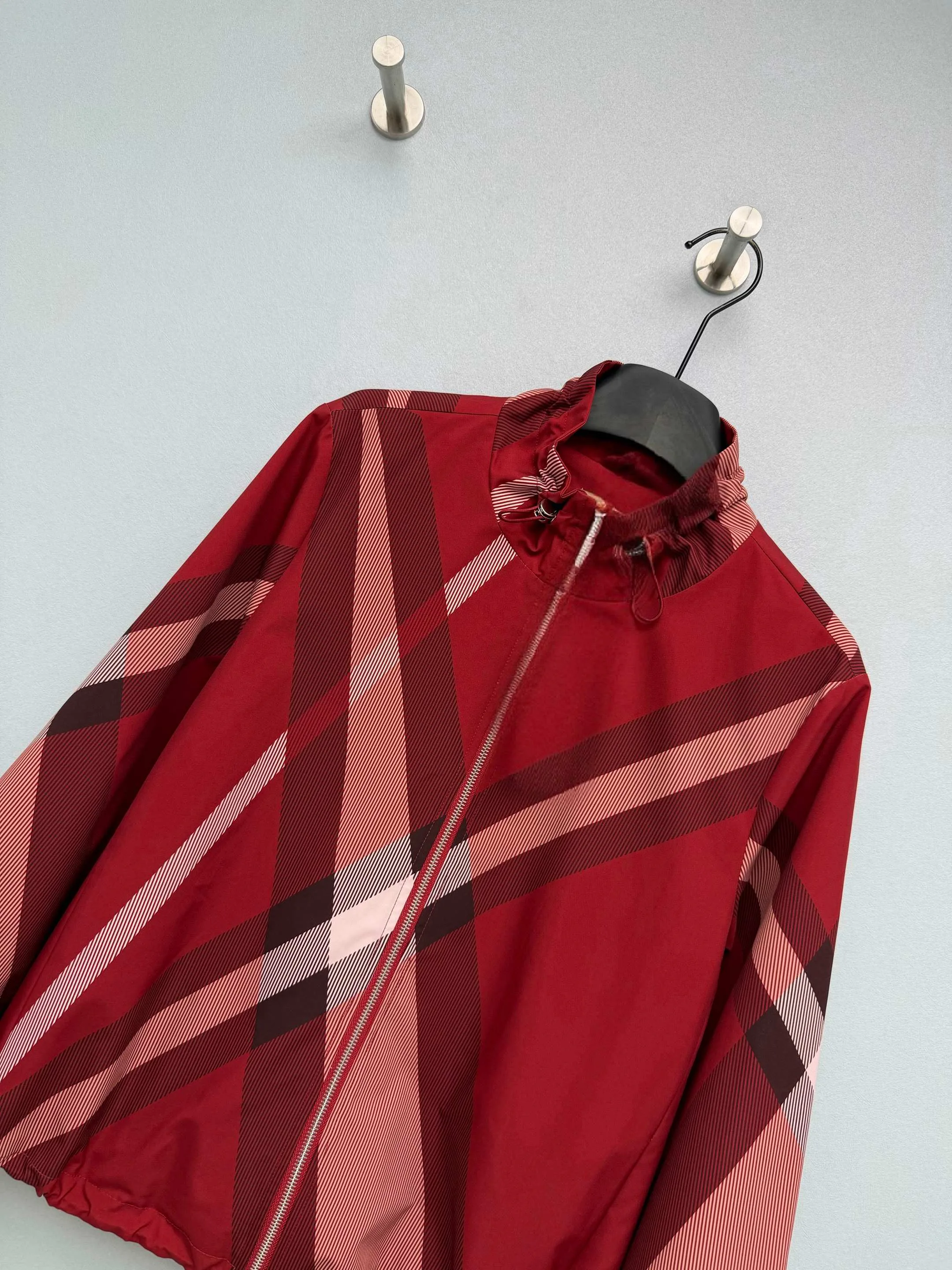 Women's Jackets And Down Jackets BURBERRY 18512947