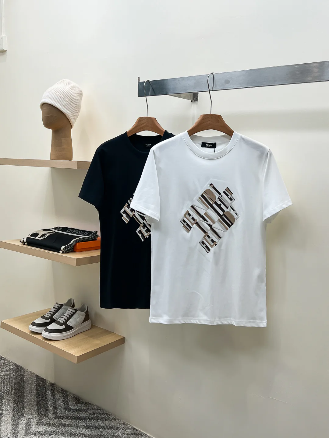 Men's T-Shirts FENDI 18499442