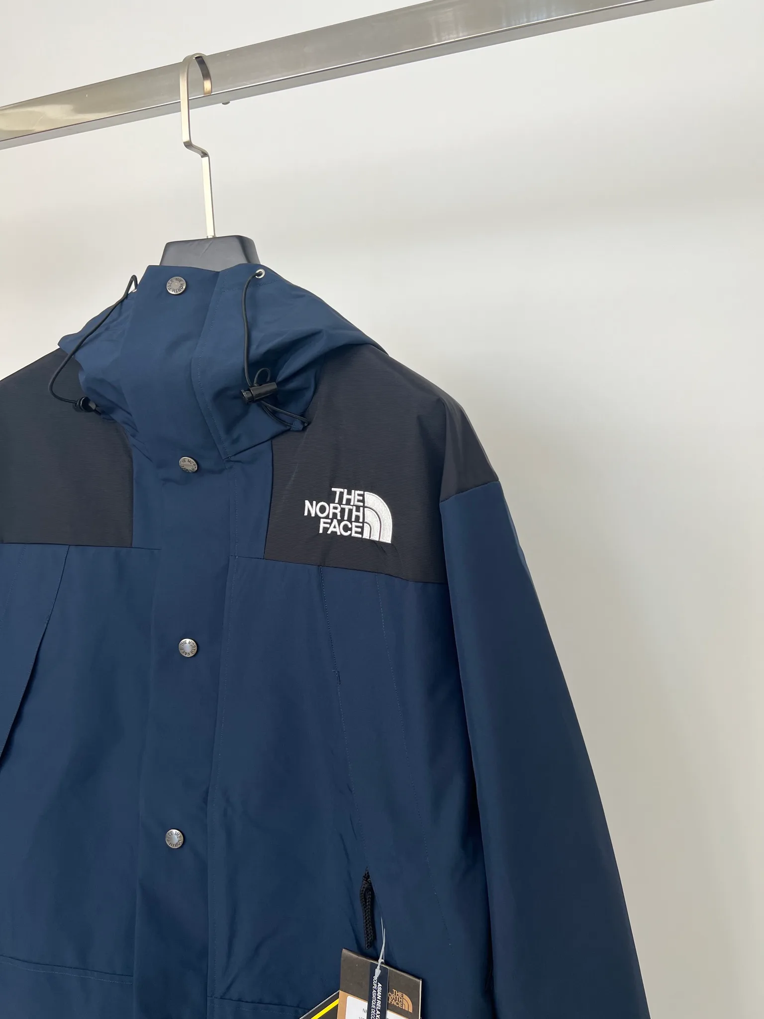 Women's Jackets And Down Jackets THE NORTH FACE 18416100