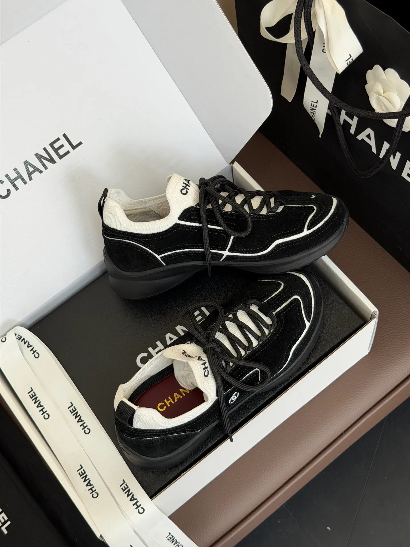 Women's Sneakers CHANEL 18073587