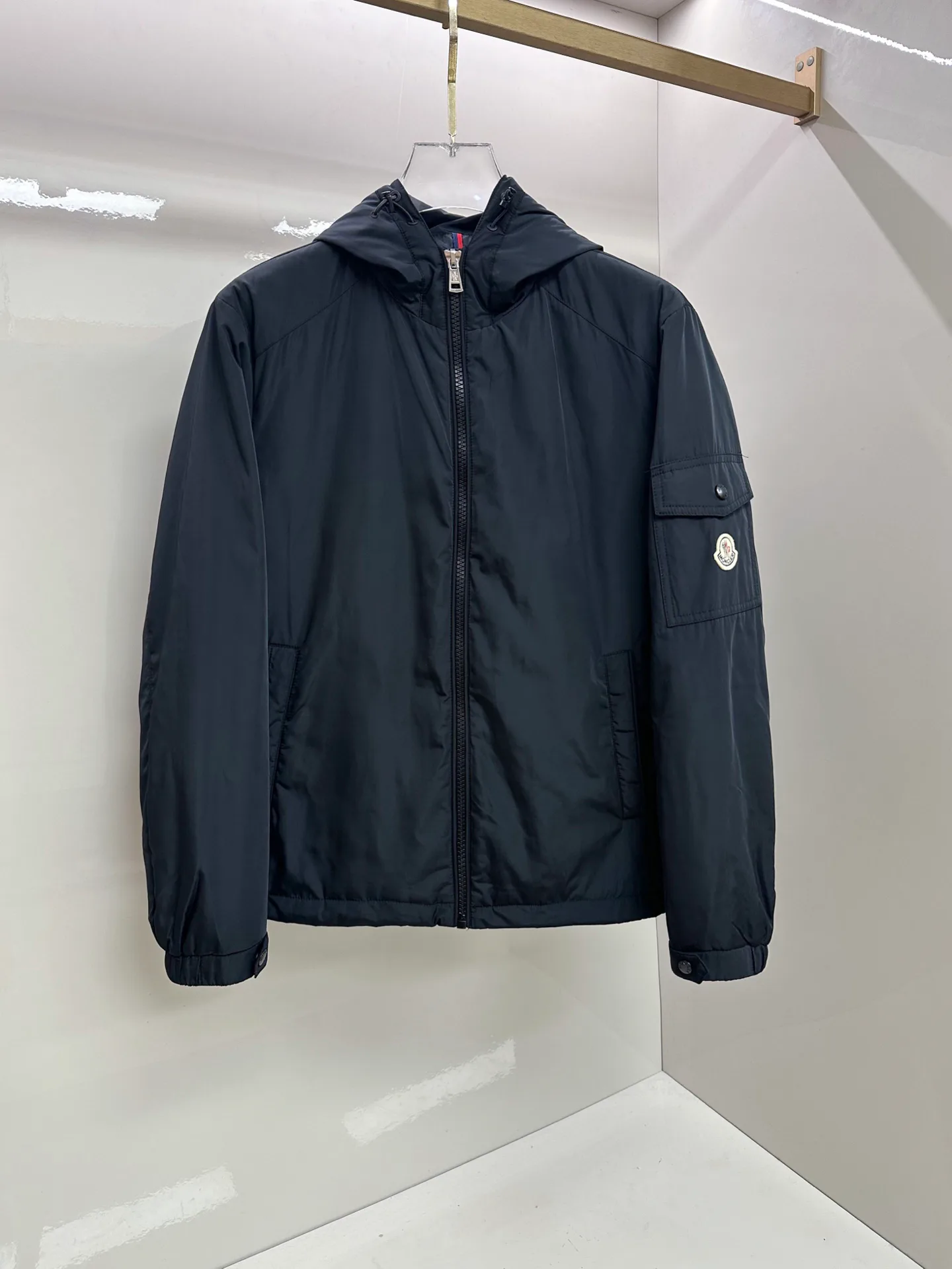 Men's Jackets And Down Jackets MONCLER 18140239