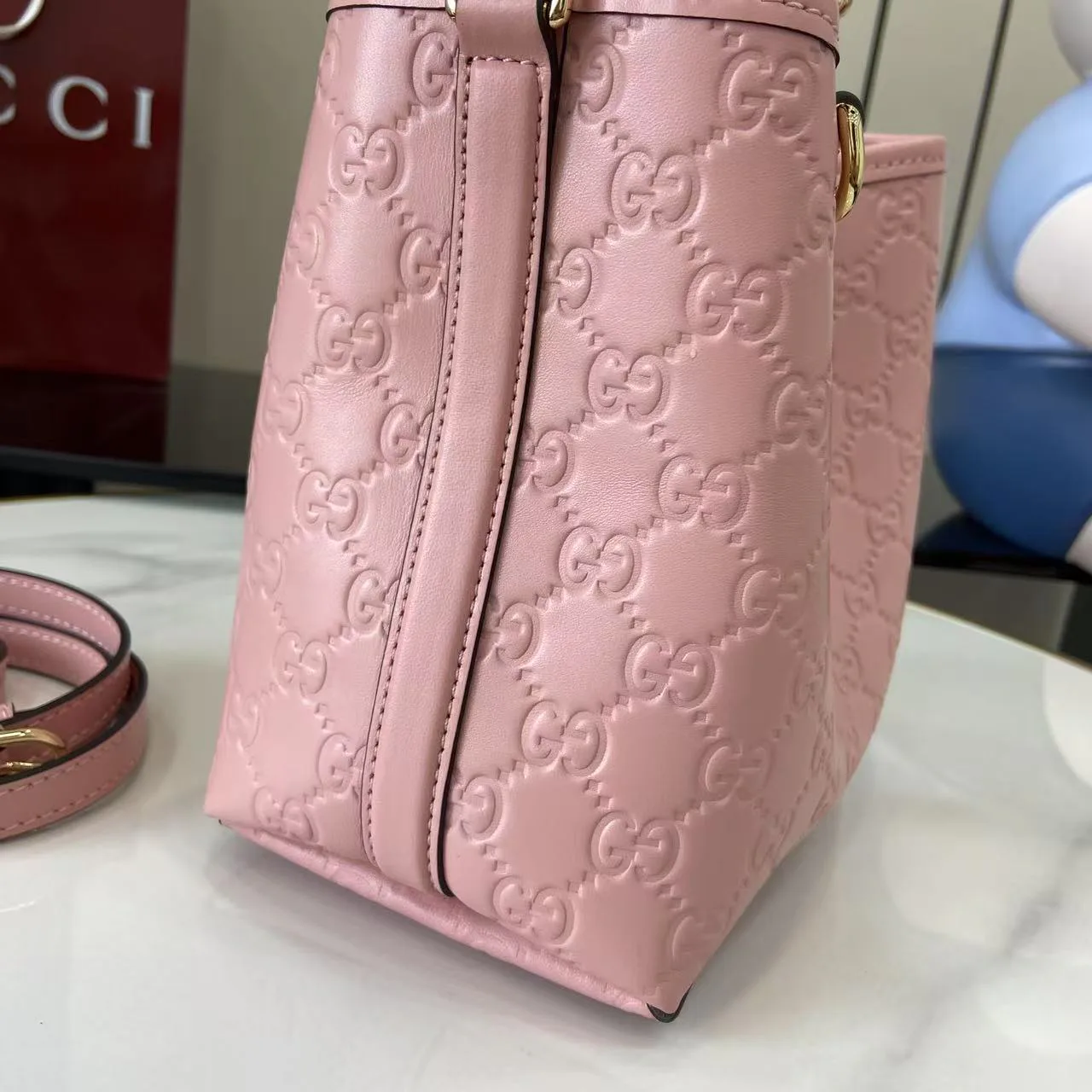 Women's Classic Handbags GUCCI 18404542