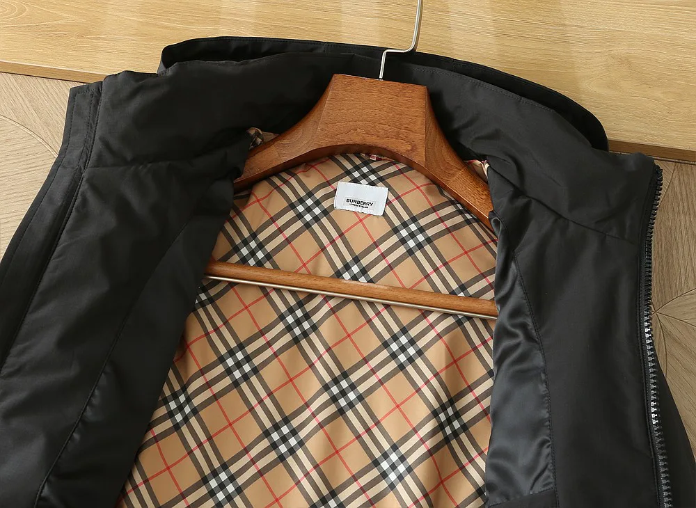 Men's Jackets And Down Jackets BURBERRY 18157270