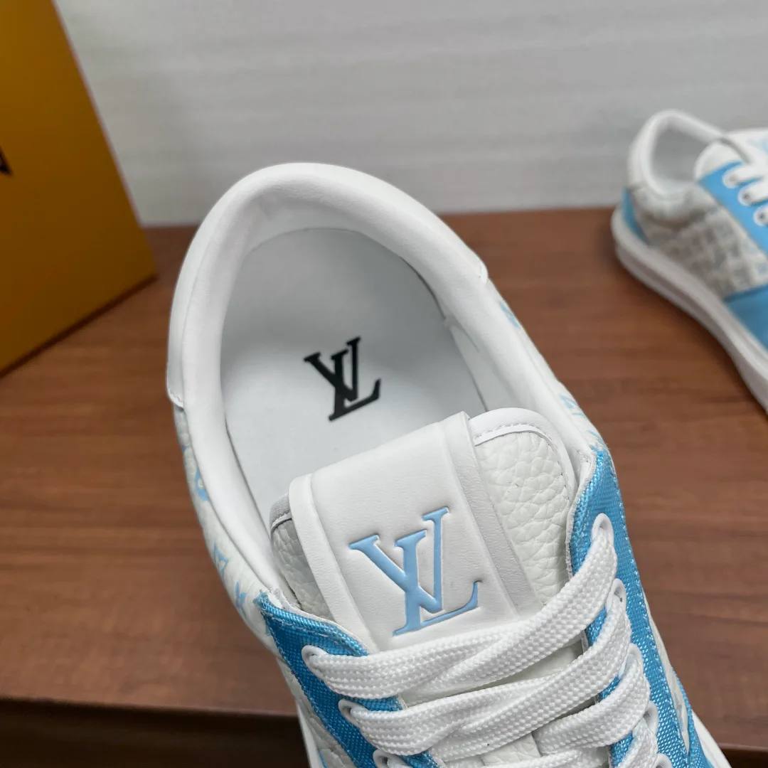Кроссовки Мужские Louis Vuitton 18597394