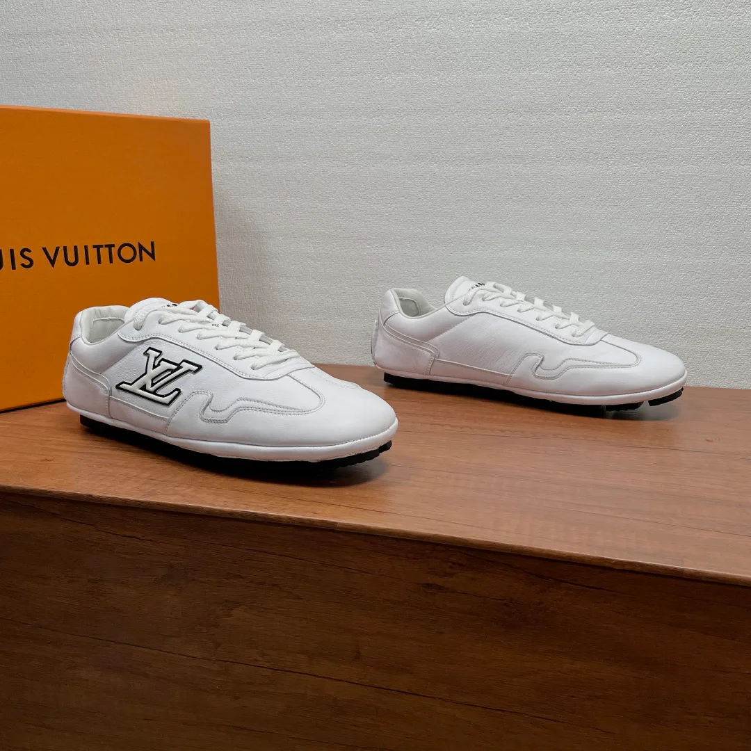 Men's Sneakers LOUIS VUITTON 17542529