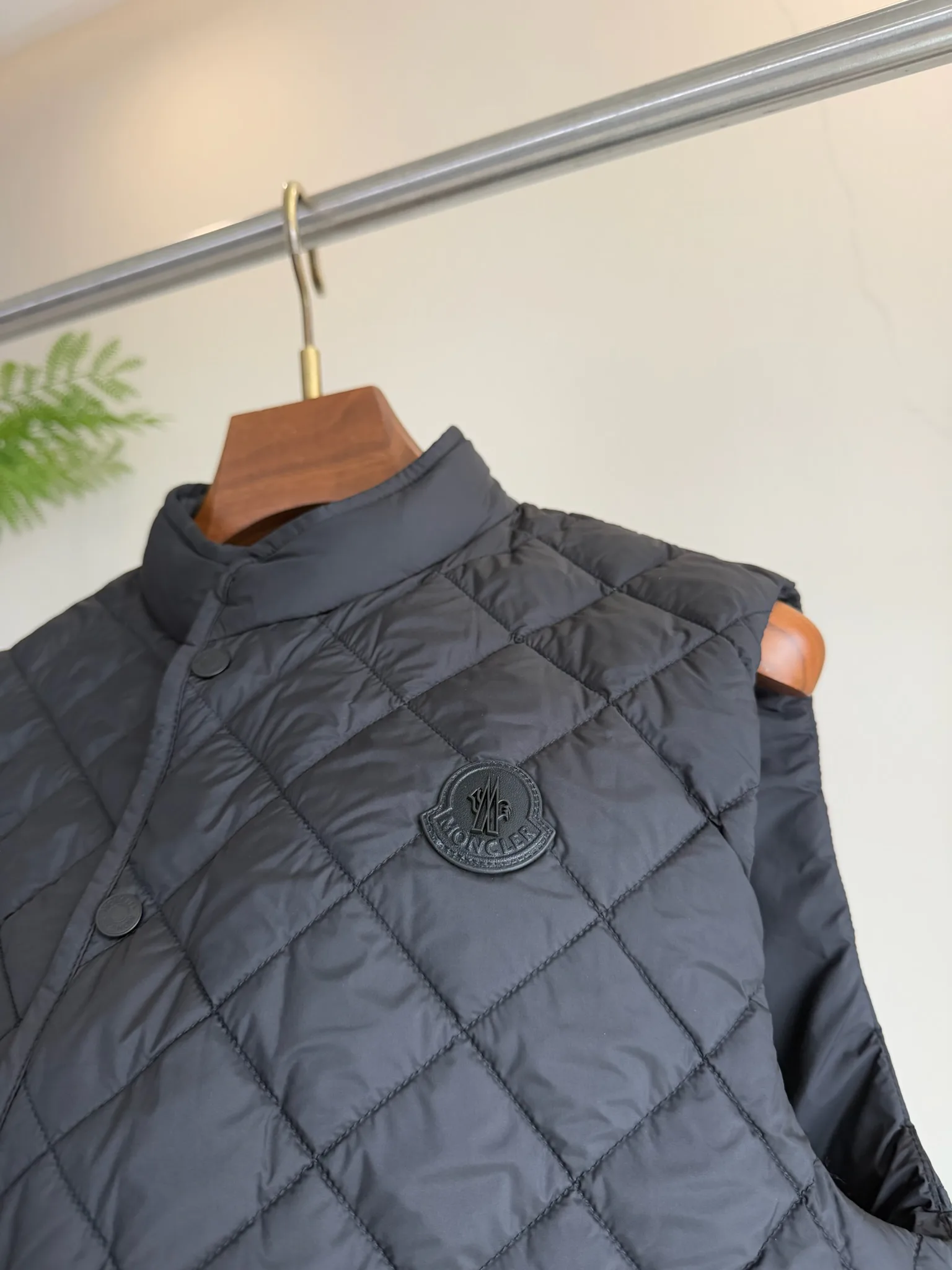 Men's Vests MONCLER 18355822