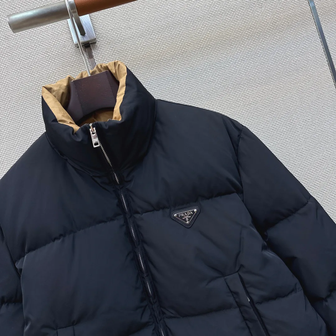 Women's Jackets And Down Jackets PRADA 18183471
