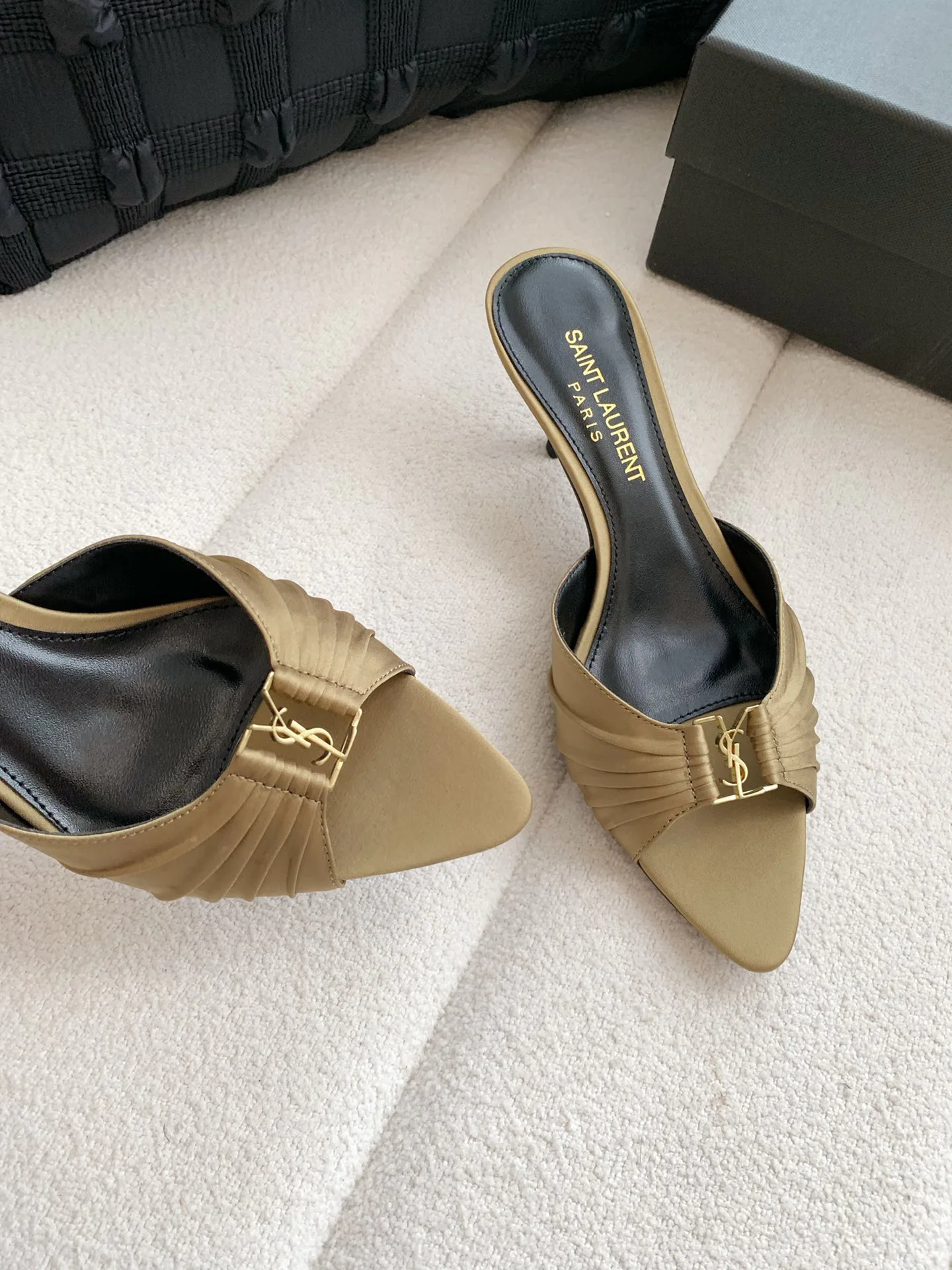Women's Mules And Clogs SAINT LAURENT 17371742