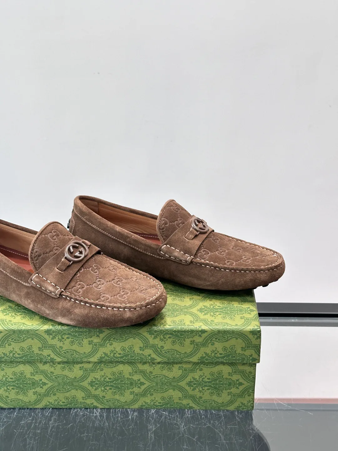 Men's Loafers And Dress Shoes GUCCI 17588564