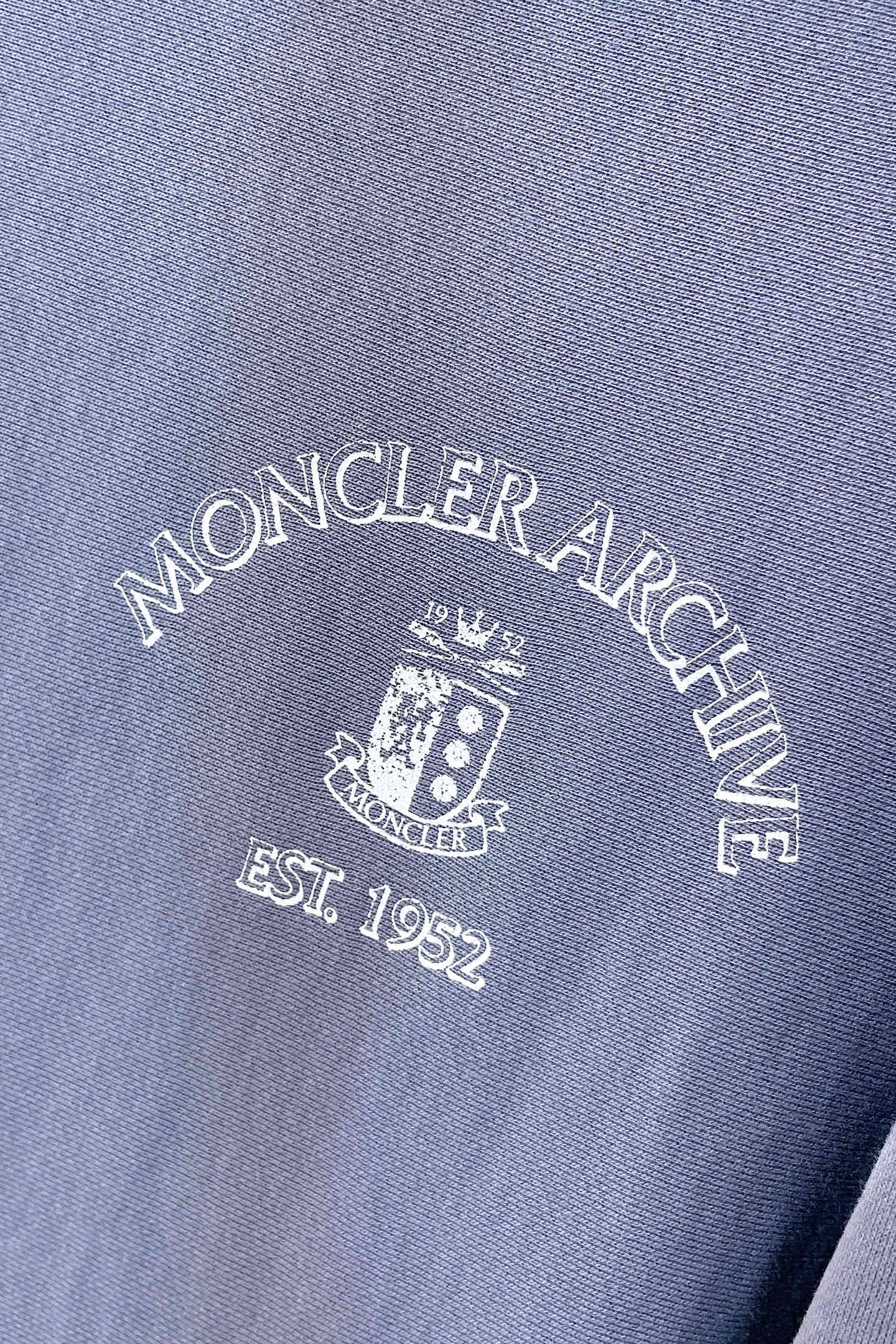 Men's Sweatshirts And Hoodies MONCLER 17600554