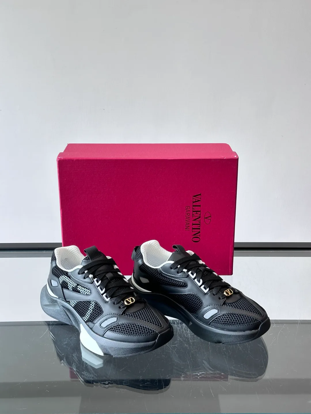 Men's Sneakers VALENTINO 17224118