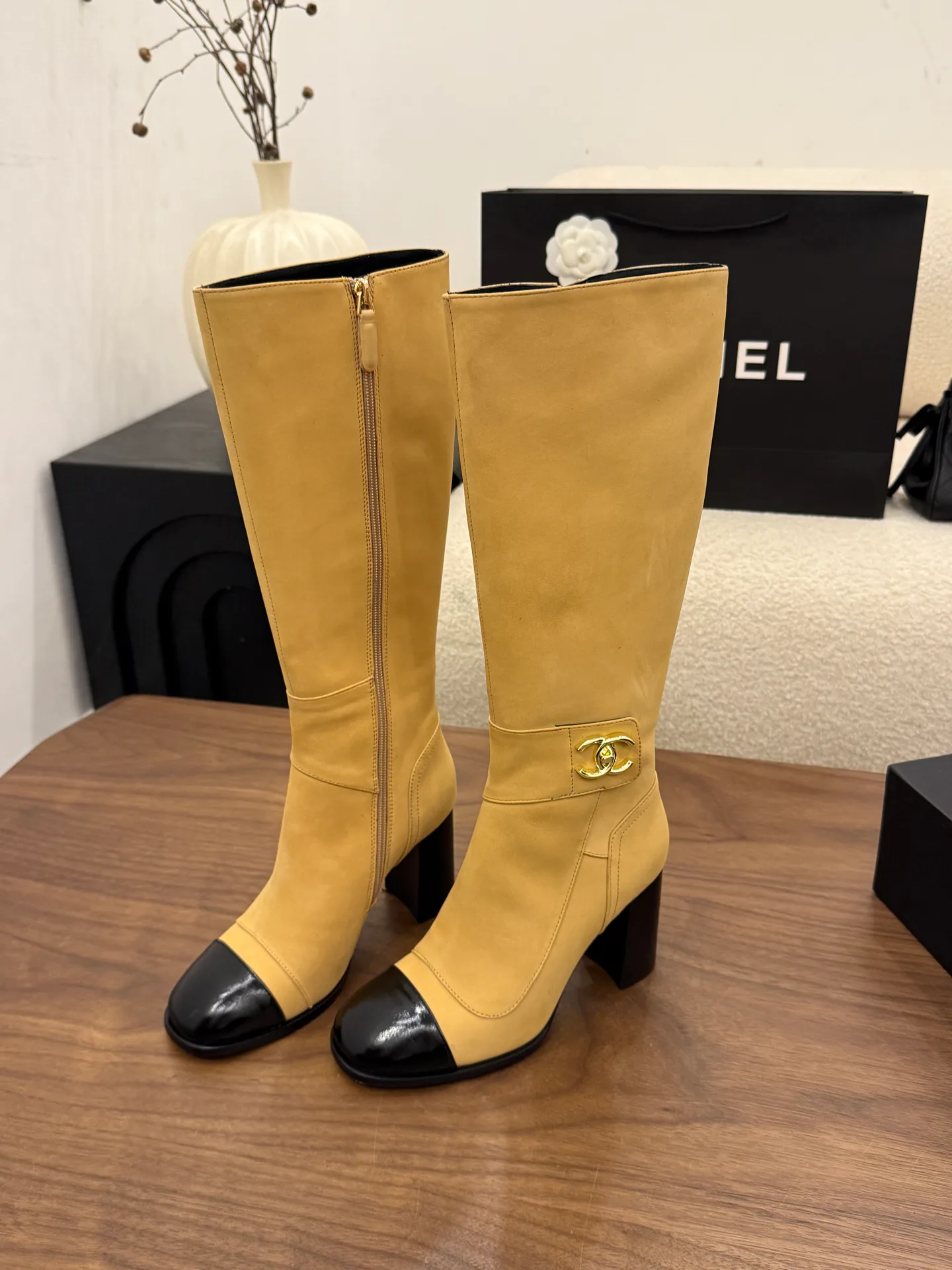 Women's Boots CHANEL 17939488
