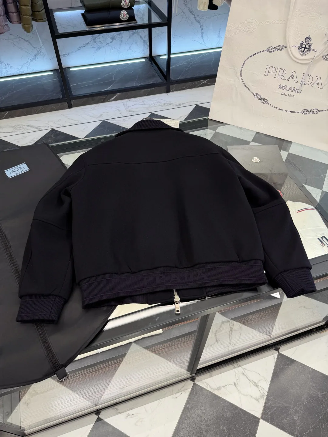 Куртки И Пуховики Мужские Prada 18596138