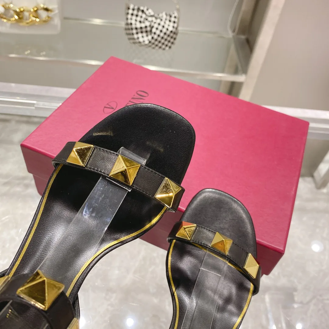 Women's Open-Toe Sandals VALENTINO 17956834