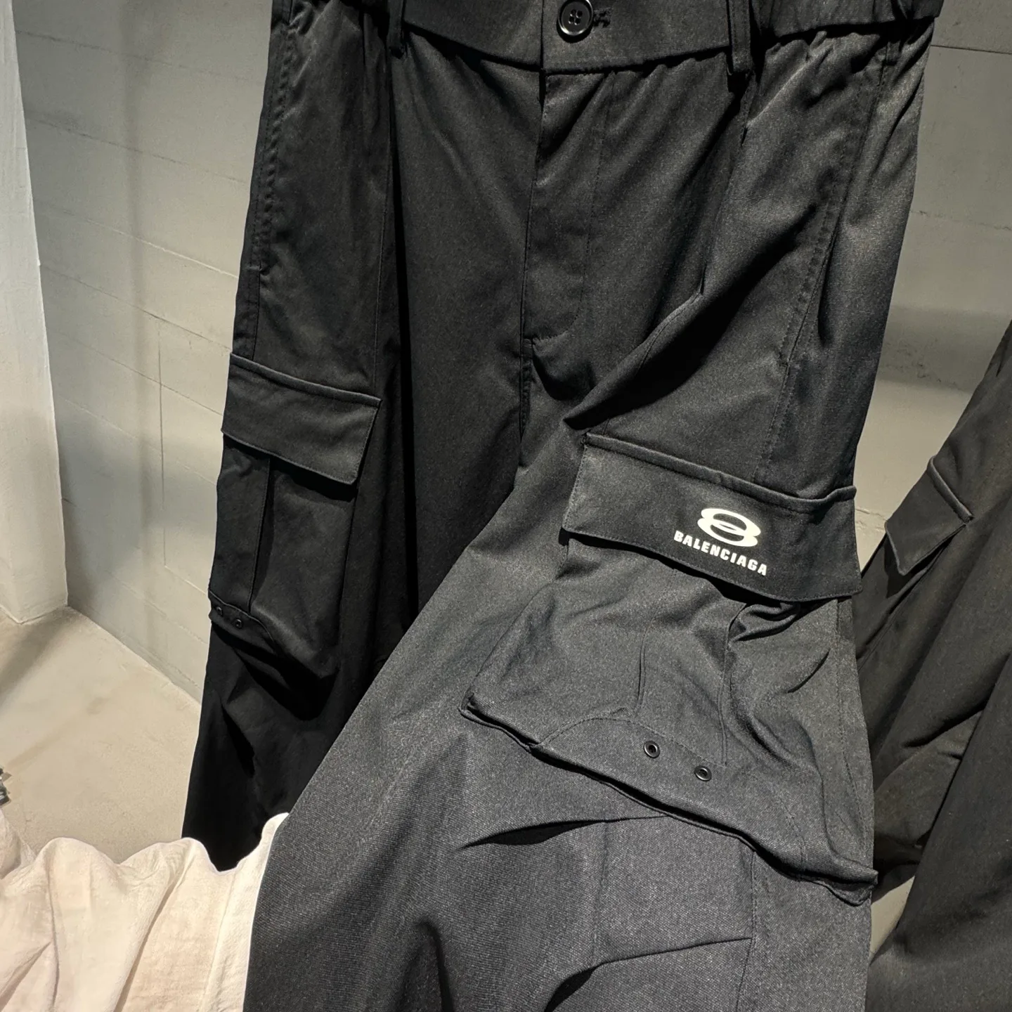 Men's Trousers BALENCIAGA 17298029