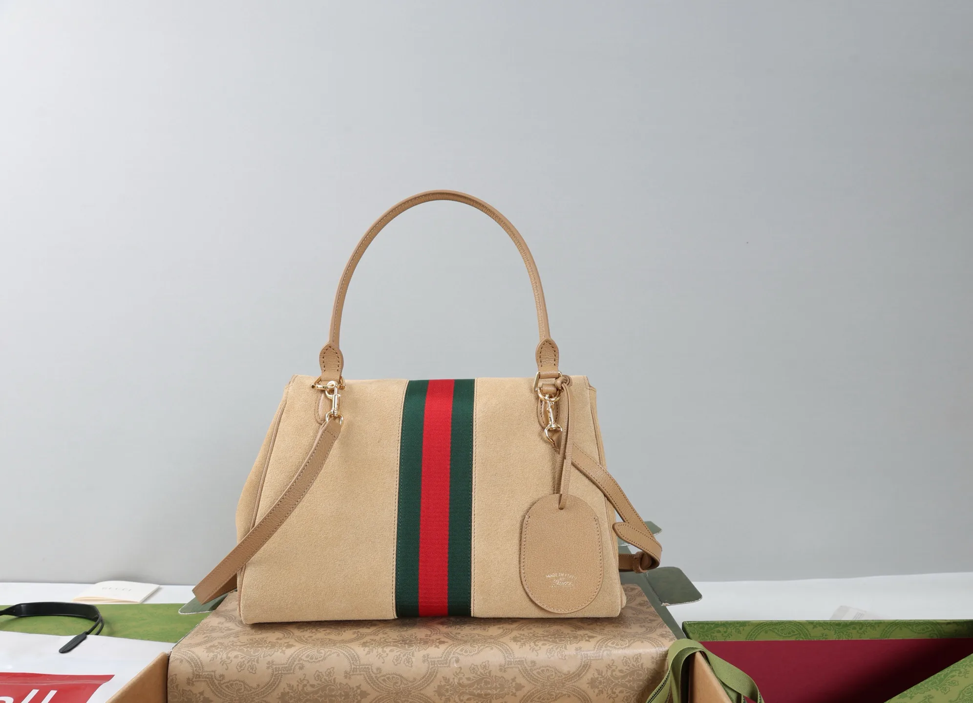 Women's Classic Handbags GUCCI 18250566
