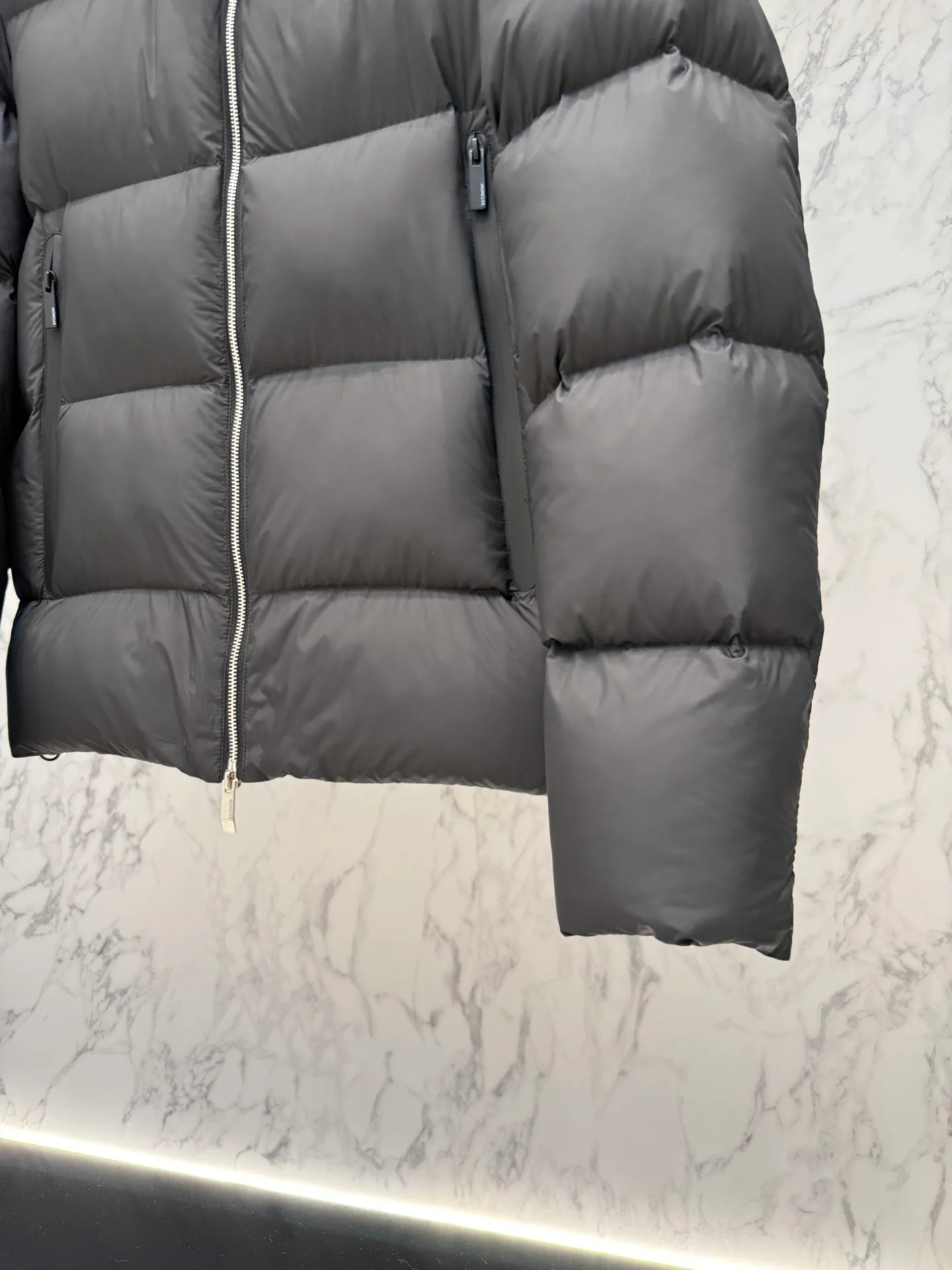 Men's Jackets And Down Jackets MONCLER 18279250
