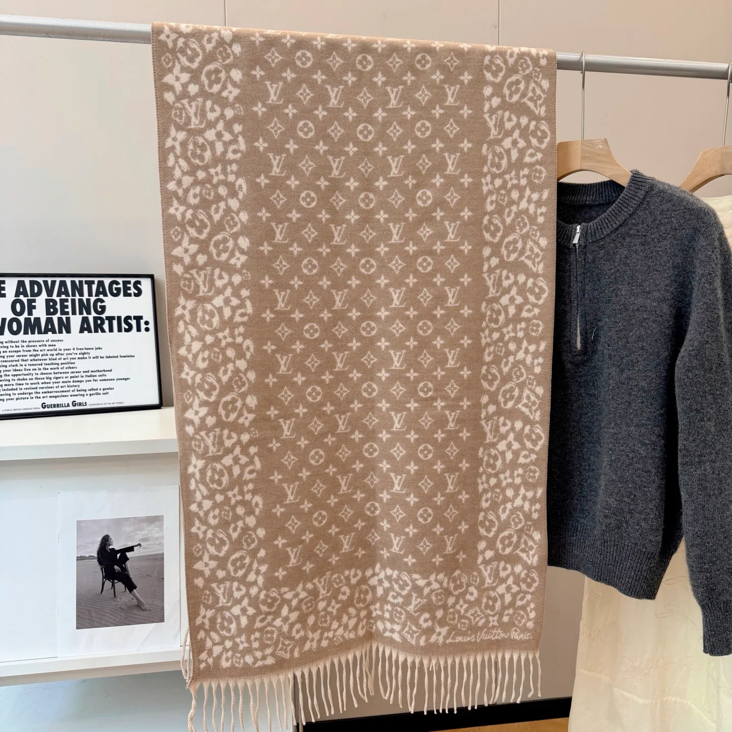 Scarves LOUIS VUITTON 18105498