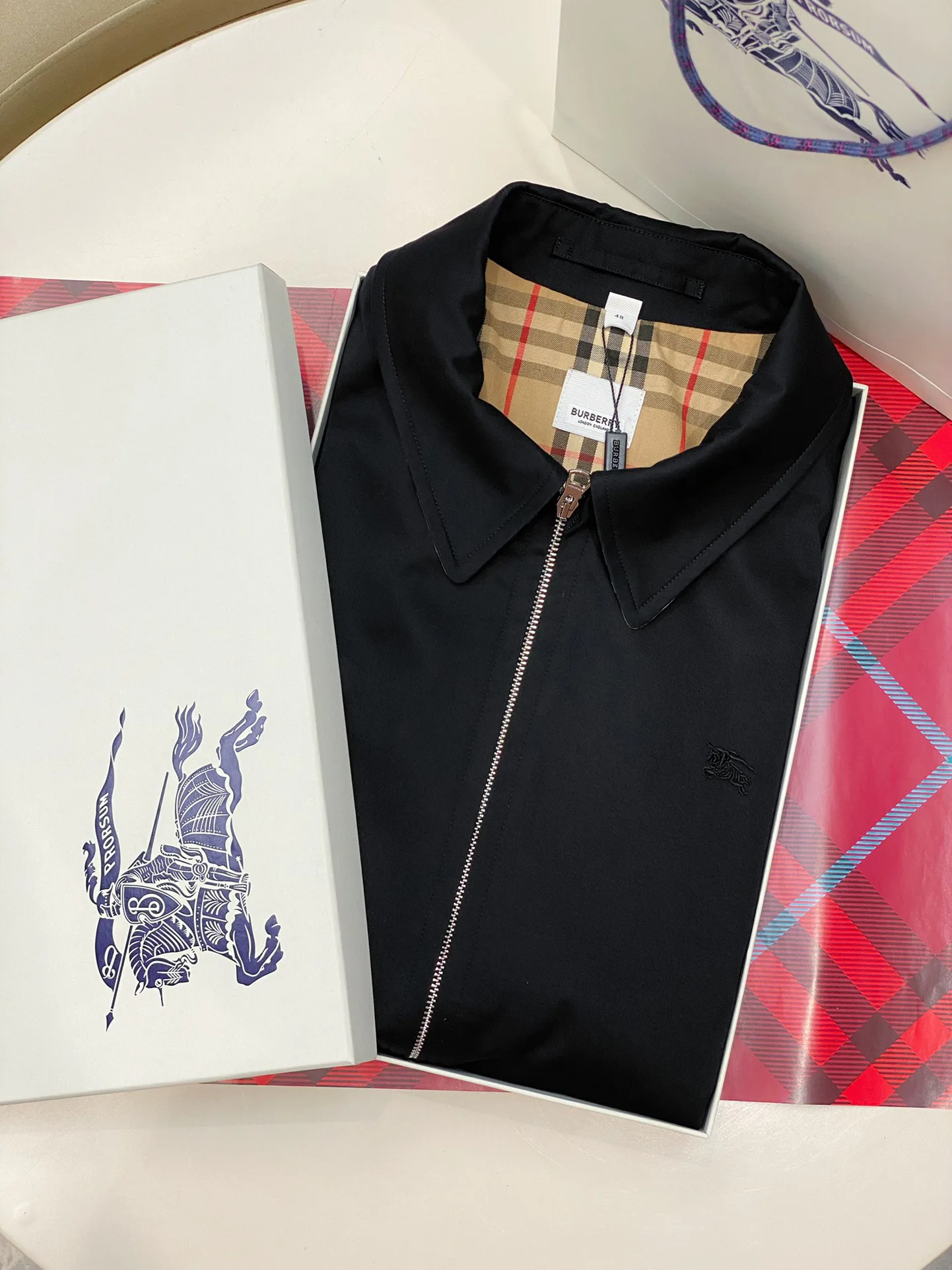 Men's Jackets And Down Jackets BURBERRY 18206406