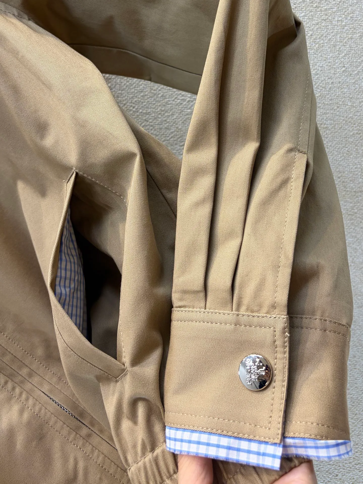 Women's Jackets And Down Jackets PRADA 18253052