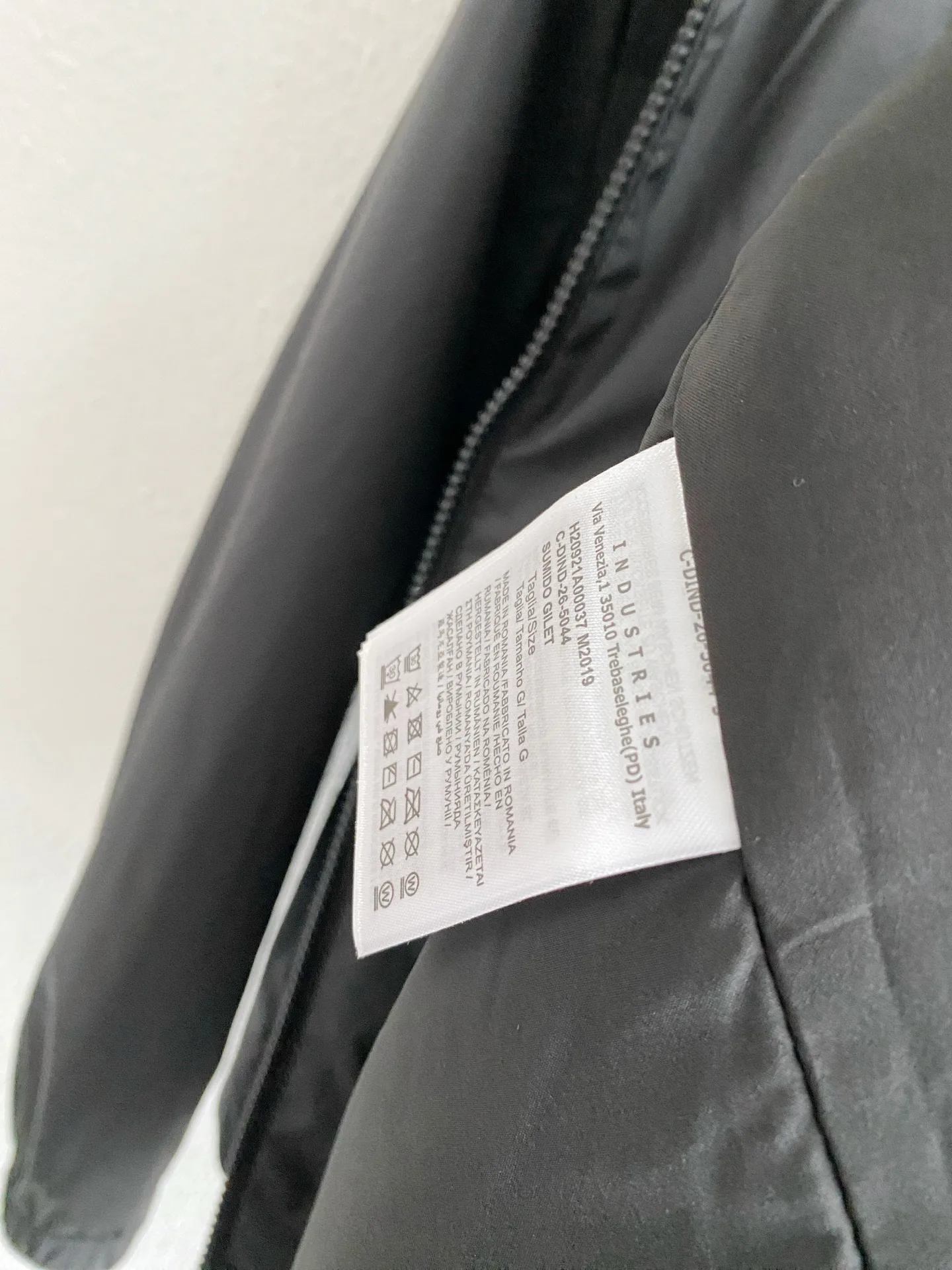 Куртки И Пуховики Мужские Moncler 18596595