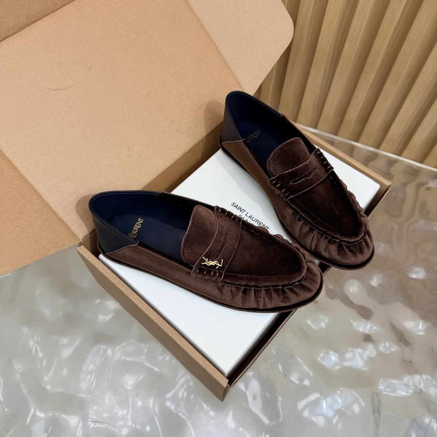 Women's Loafers And Moccasins SAINT LAURENT 17926447