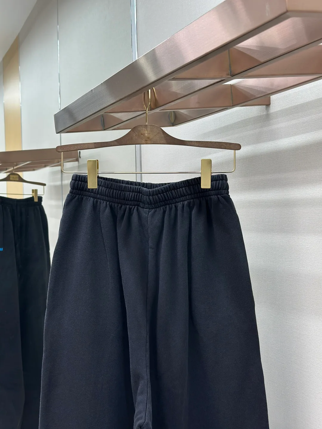 Men's Trousers BALENCIAGA 18179314