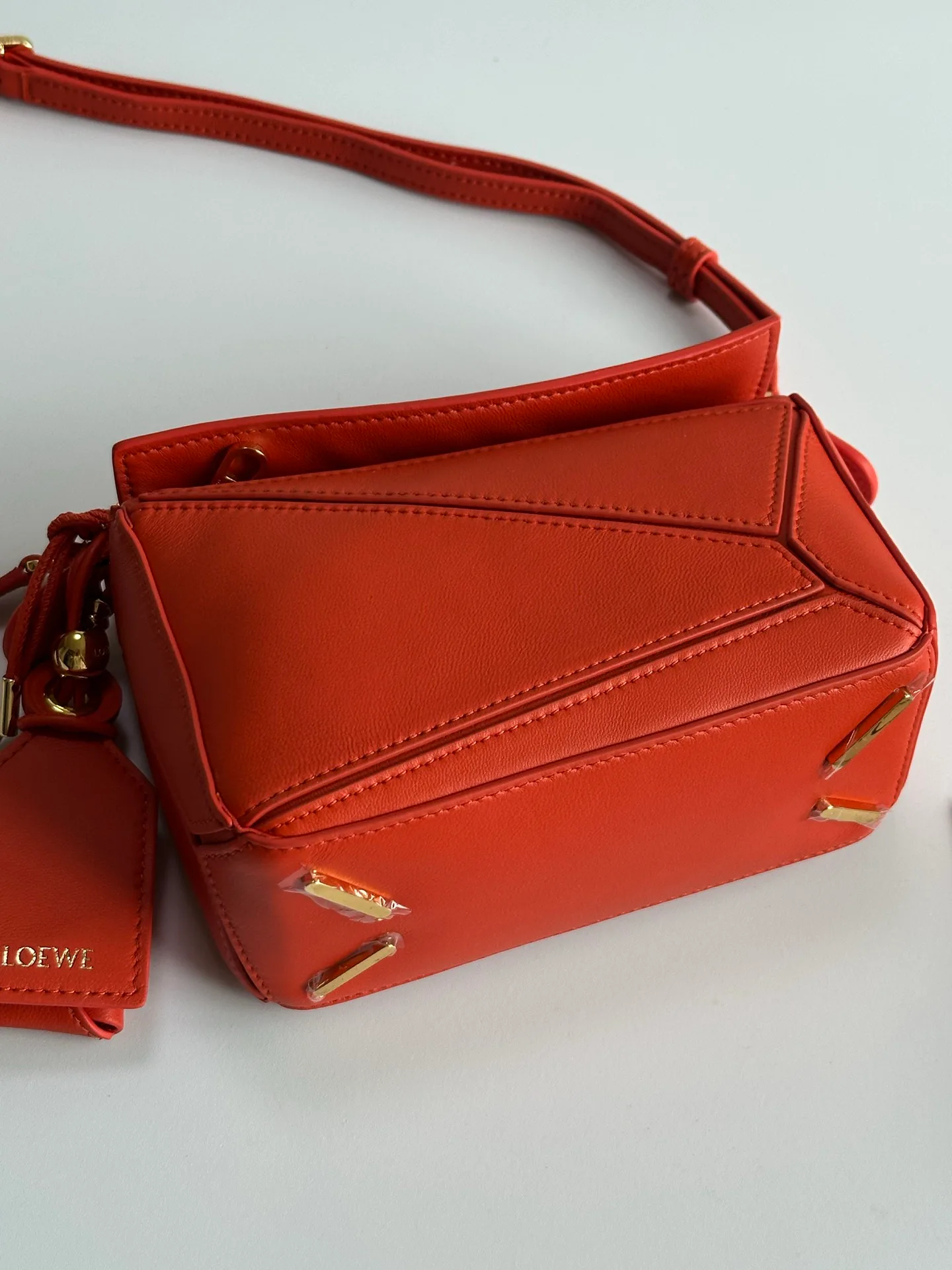 Women's Classic Handbags LOEWE 16839125