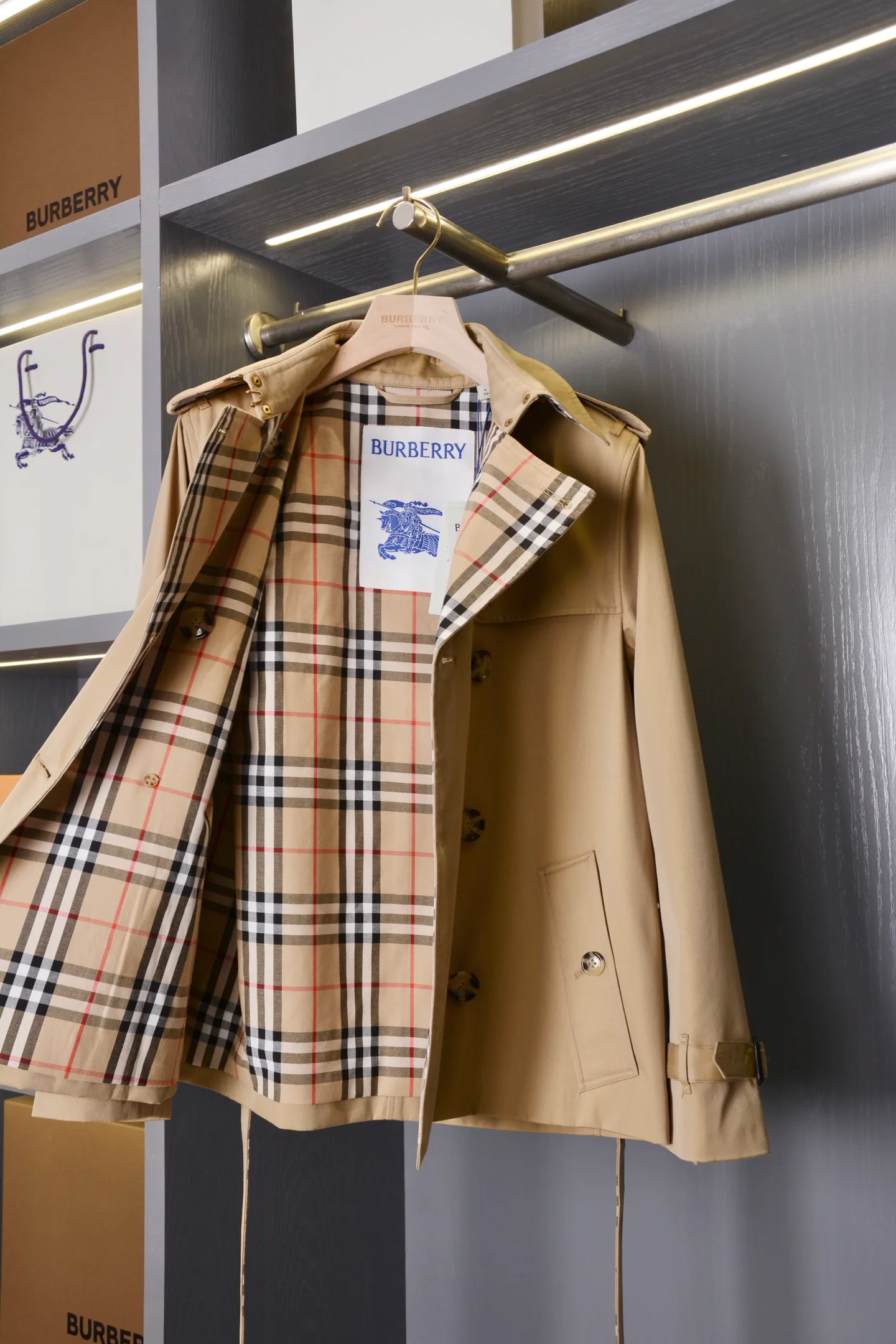 Women's Trench Coats BURBERRY 18512846