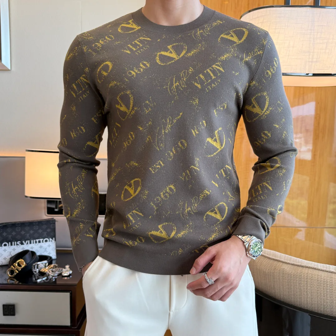 Men's Jumpers And Sweaters VALENTINO 17900372
