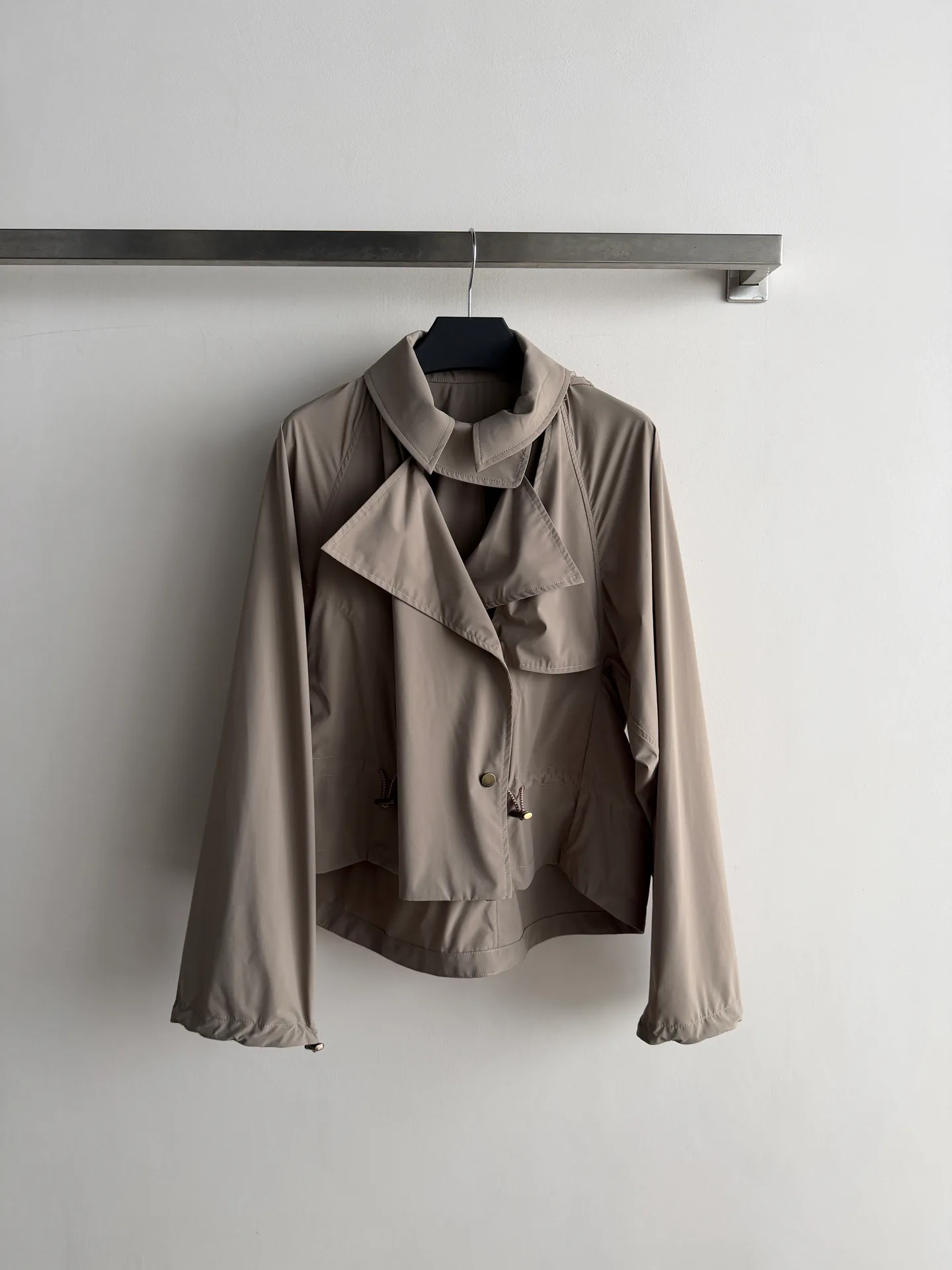 Women's Jackets And Down Jackets BURBERRY 18016190