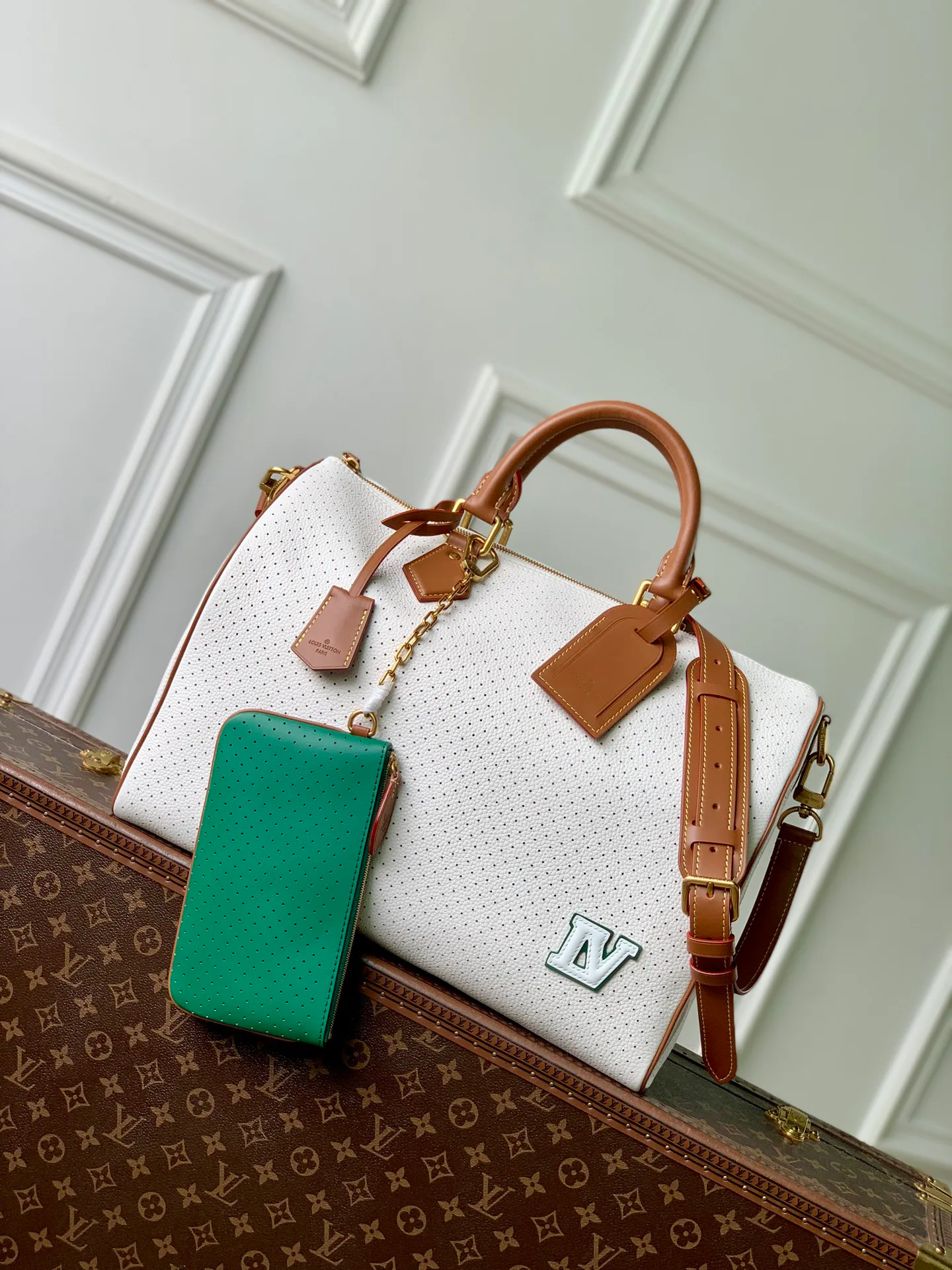 Women's Classic Handbags LOUIS VUITTON 18147438