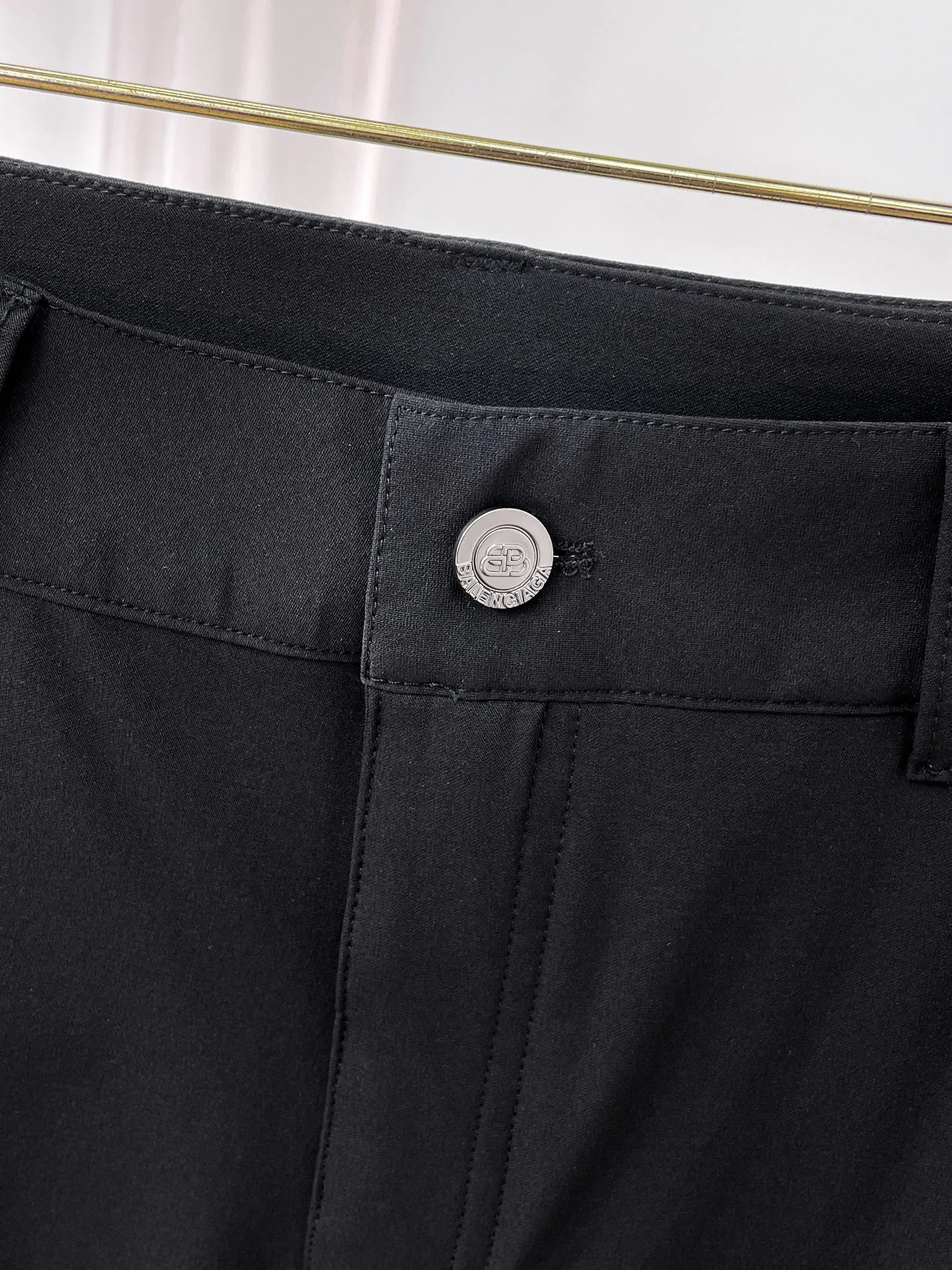 Men's Trousers BALENCIAGA 18197360