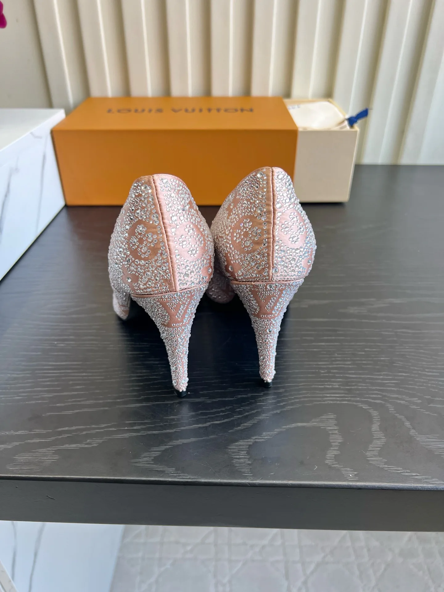 Women's Heels LOUIS VUITTON 18152245