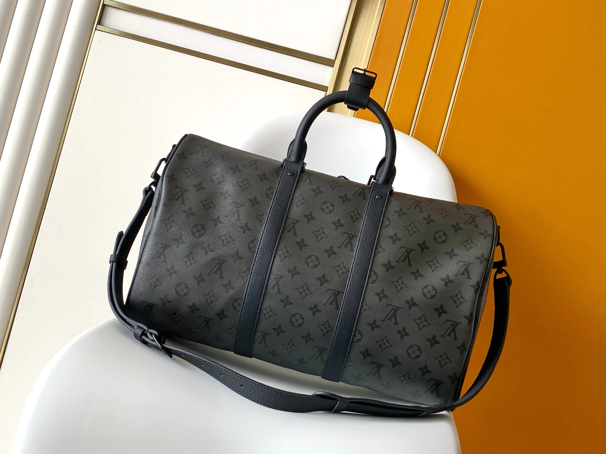 Women's Travel Bags LOUIS VUITTON 17949176