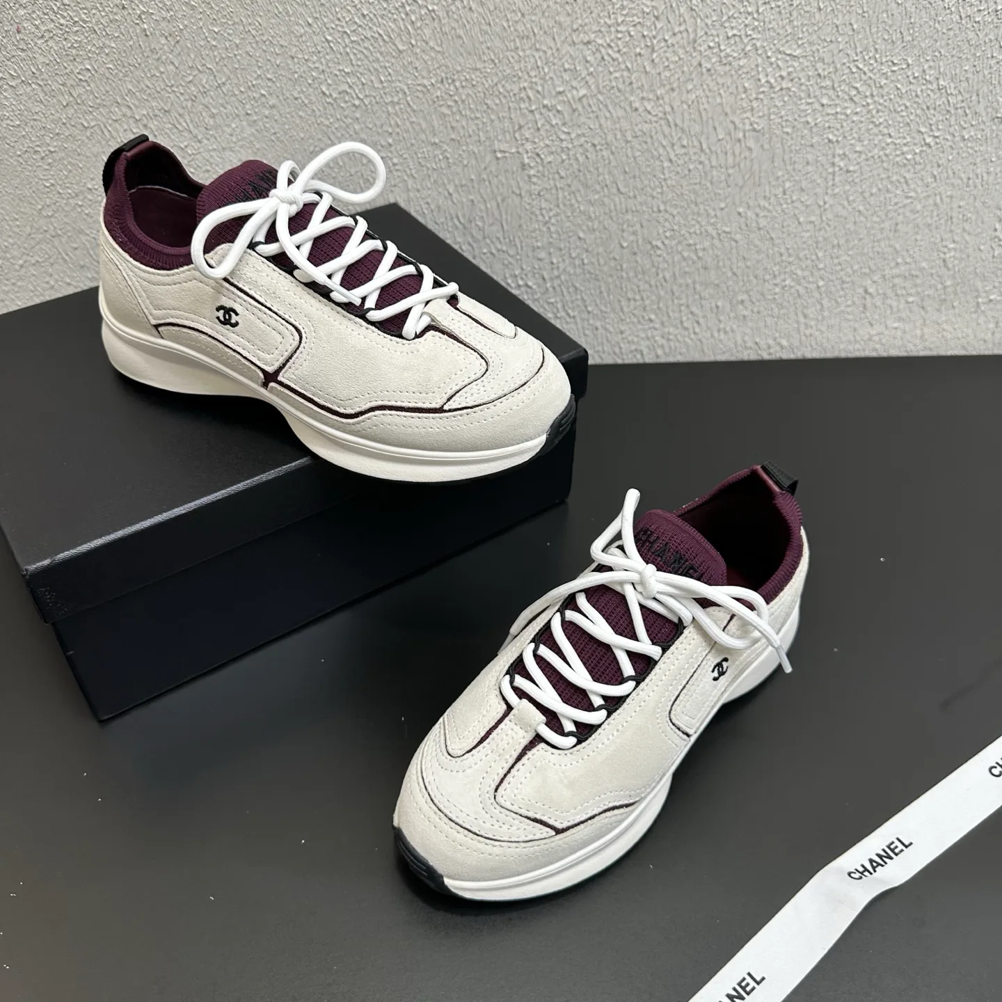 Women's Sneakers CHANEL 17934450