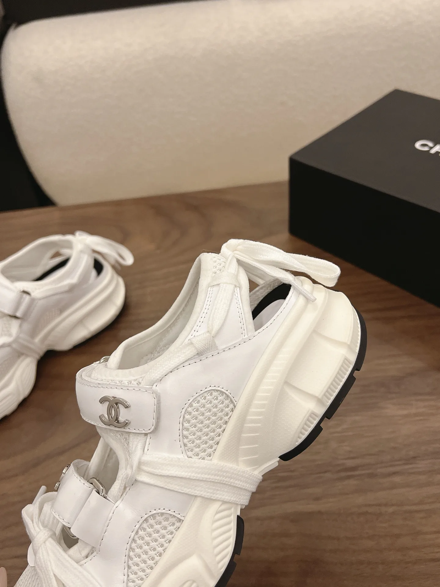Women's Sneakers CHANEL 17077245