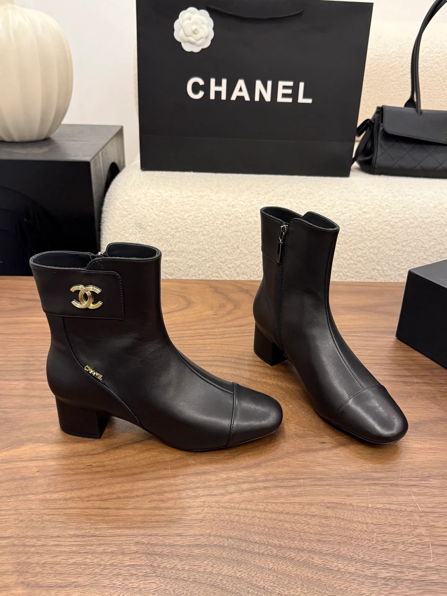 Women's Booties CHANEL 18323347