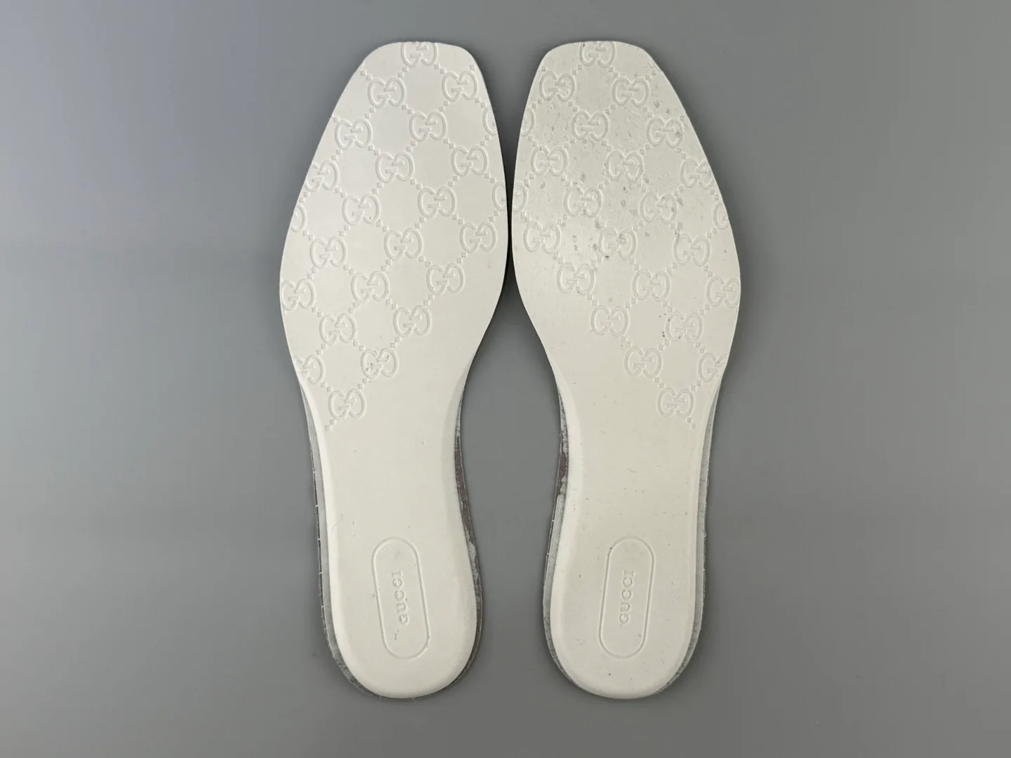 Women's Sneakers GUCCI 18552270