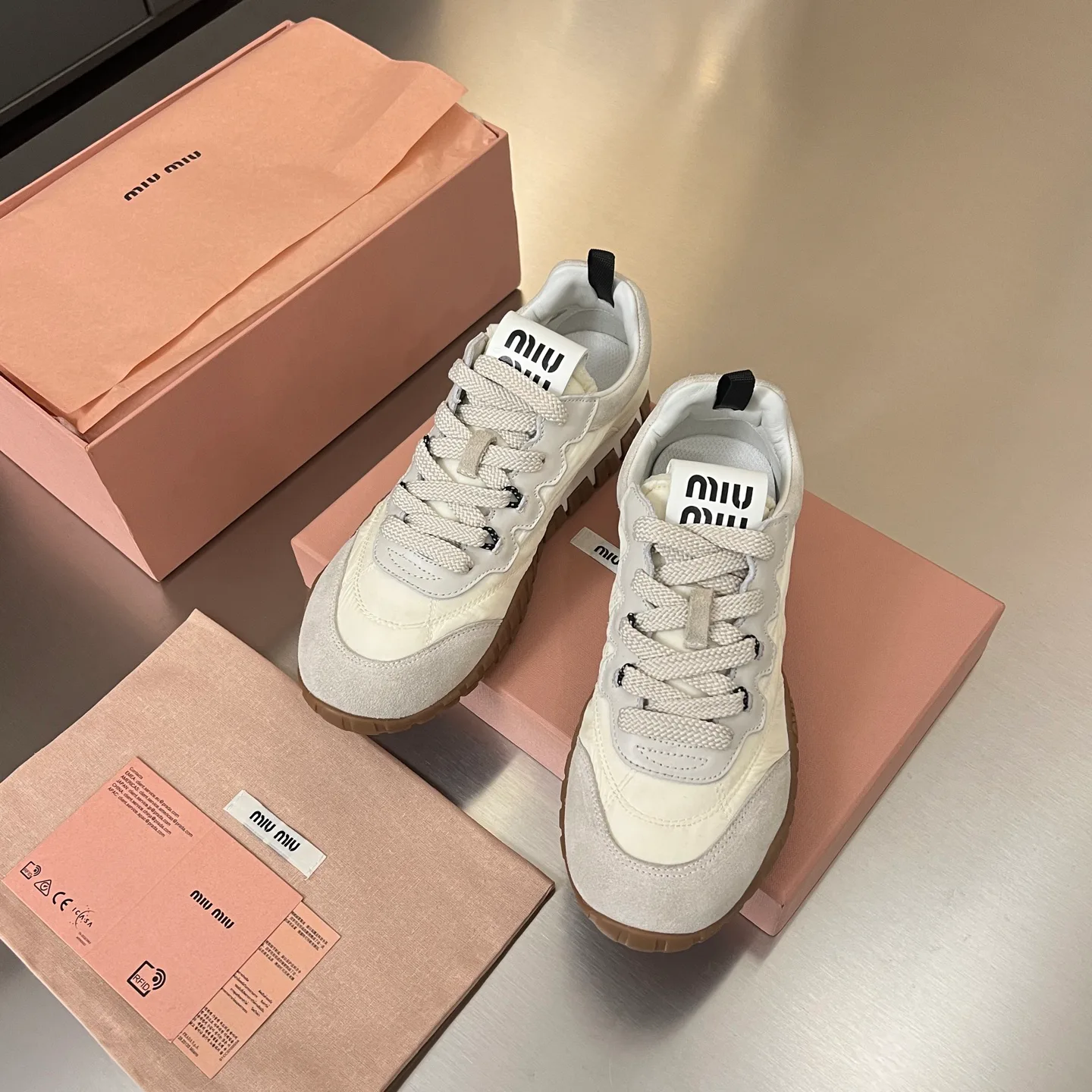 Women's Sneakers MIU MIU 17968642