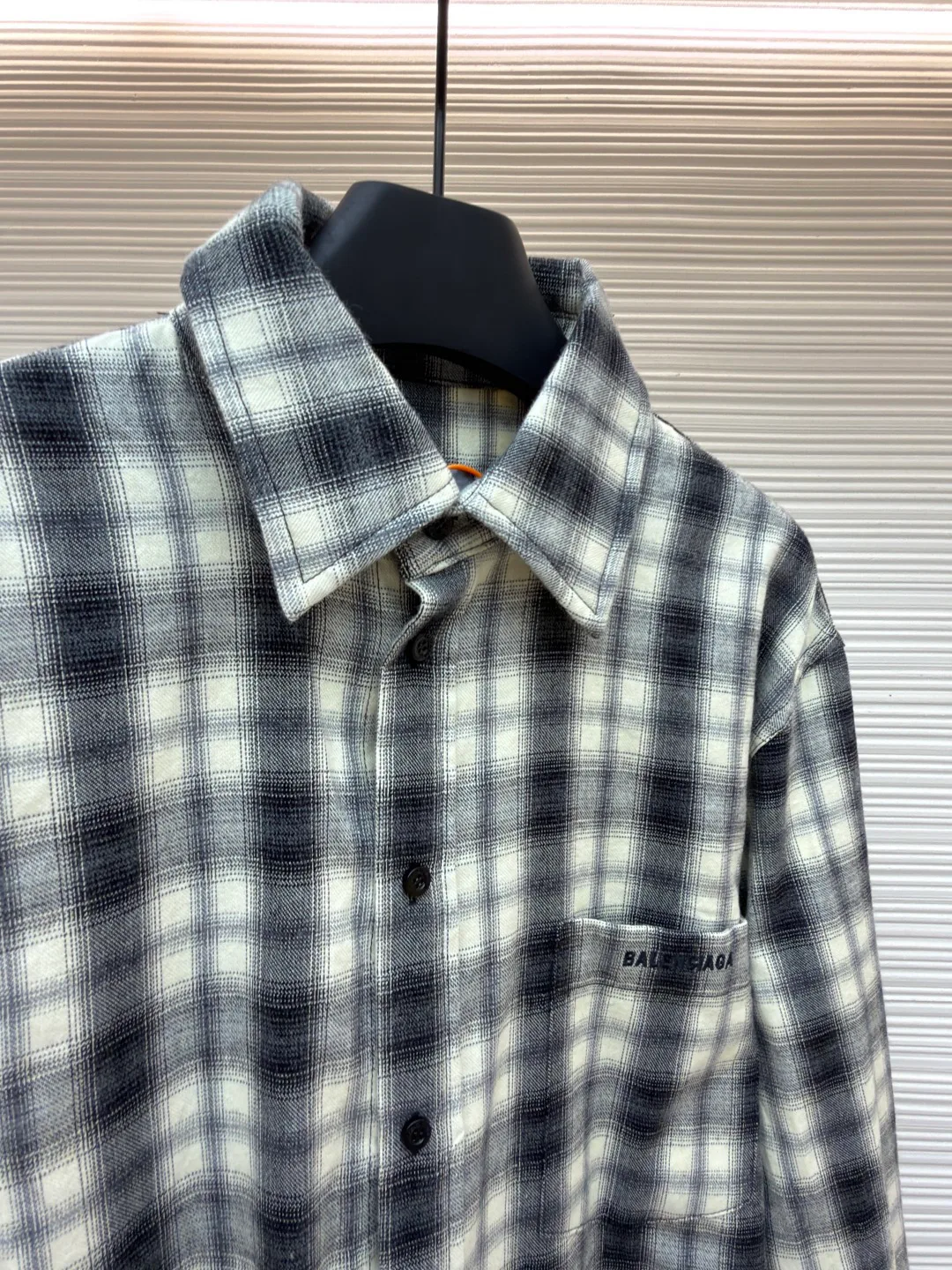 Men's Shirts BALENCIAGA 18359695